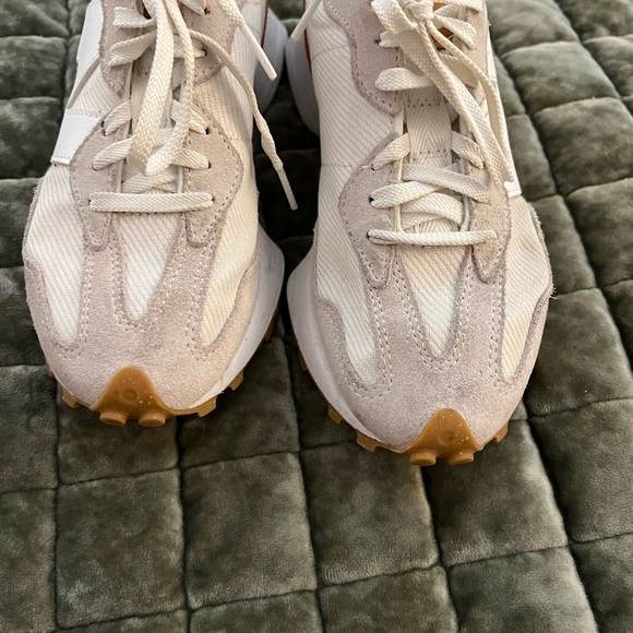 New Balance 327 Women’s 6.5 in Sea Salt/Rust Oxide - Picture 5 of 12